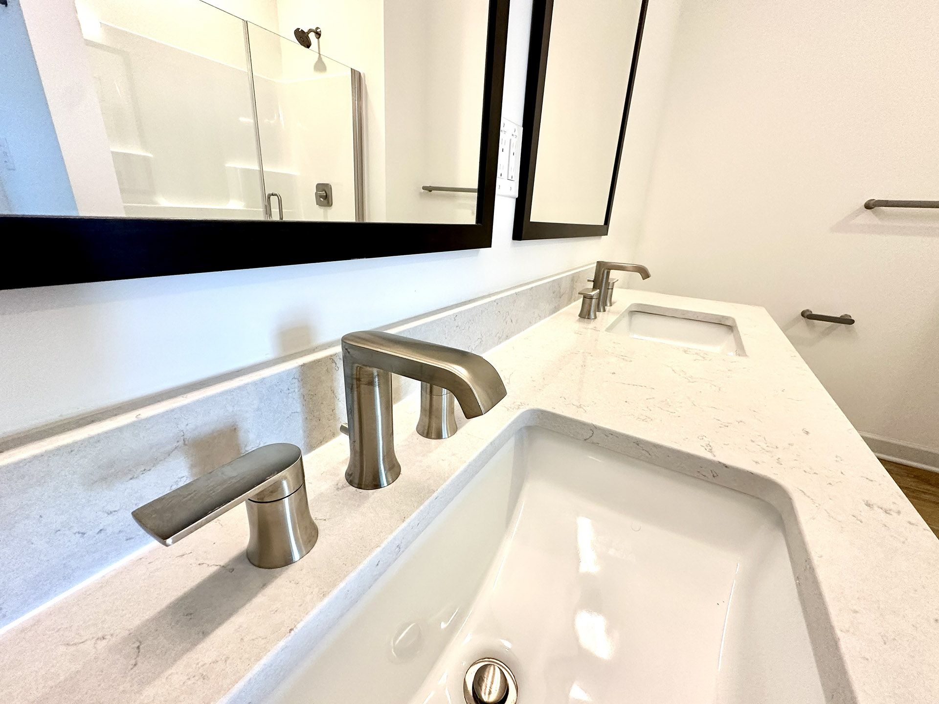 FixturesBath-1920x-gallery11