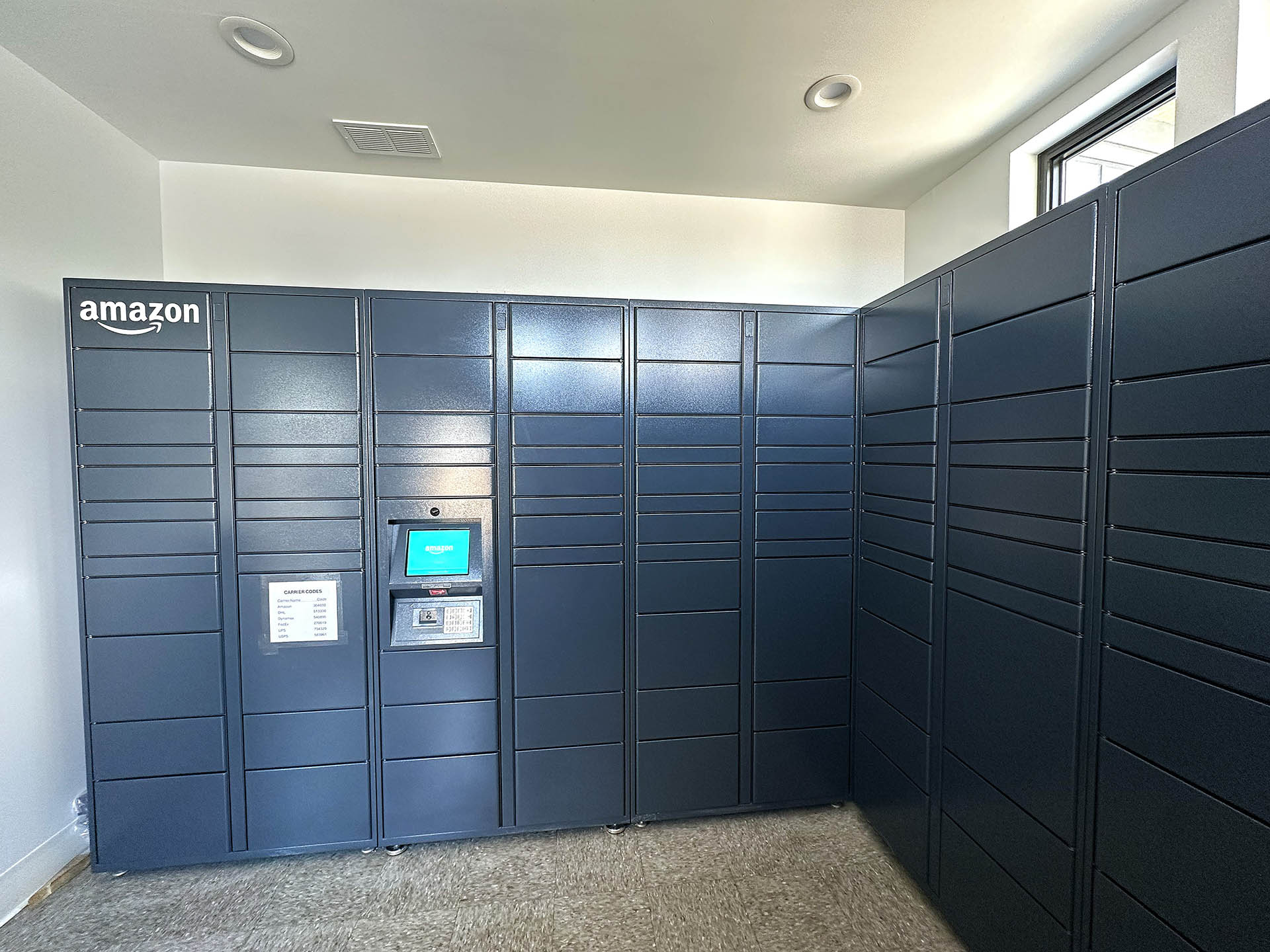 cleanAmazonHub-1920x-gallery13