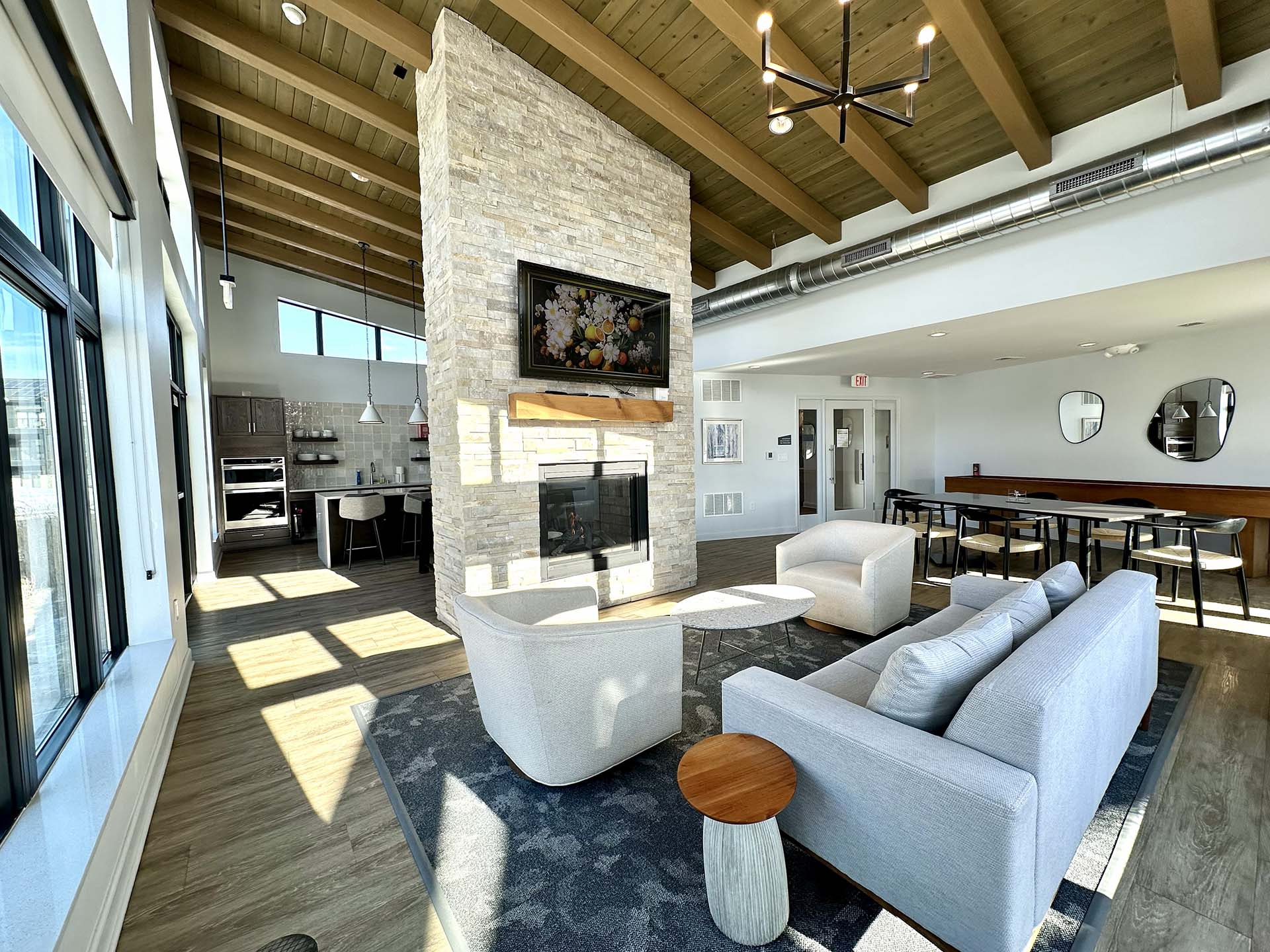 clubroom4-1920x-gallery4